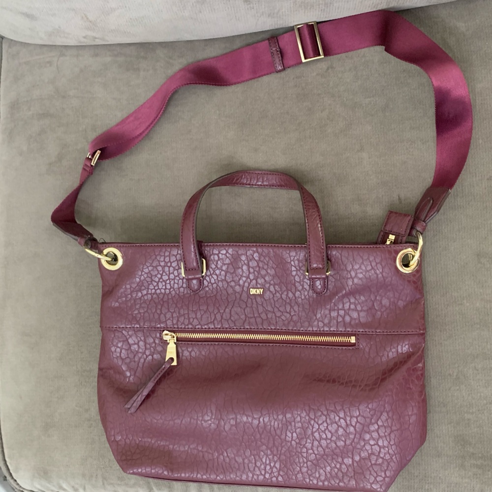 DKNY WOMENS PURSE